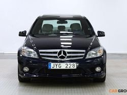 Mörkblå (blå) Begagnad 2010 Mercedes C250 AMG Sedan | 129 900 kr