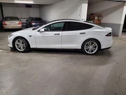 Begagnad 2016 Tesla Model S Halvkombi | 220 000 kr