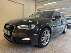 Brun Begagnad 2016 Audi A3 Sportback S-Line Halvkombi | 149 900 kr (Marknadspris)