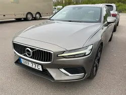Pebble grey metallic Begagnad 2019 Volvo V60 Kombi | 319 000 kr
