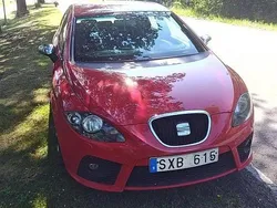 Röd Begagnad 2007 Seat Leon FR Halvkombi | 25 000 kr (Marknadspris)
