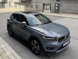 Grå Begagnad 2021 Volvo XC40 Inscription SUV | 345 000 kr (Marknadspris)