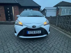 Vit Begagnad 2018 Toyota Yaris Halvkombi | 74 900 kr