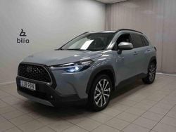 Grå Begagnad 2024 Toyota Corolla Cross SUV | 399 900 kr