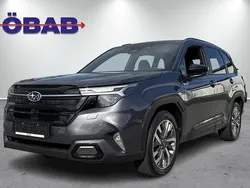 Grå (river rock pearl ) Ny 2025 Subaru Forester SUV | 438 900 kr (Marknadspris)