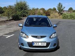 Blå Begagnad 2008 Mazda 2 Halvkombi | 25 000 kr (Dyr)