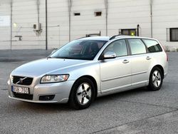 Grå Begagnad 2011 Volvo V50 Kinetic Kombi | 34 800 kr (Bra pris)
