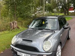 Grå Begagnad 2004 Mini Cooper S Halvkombi | 52 900 kr (Bra pris)