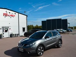 Grå Begagnad 2017 Nissan Qashqai SUV | 129 000 kr (Marknadspris)