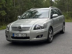 Silver Begagnad 2006 Toyota Avensis Kombi | 45 500 kr (Marknadspris)