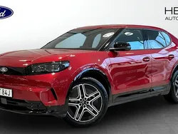 Röd (red) Ny 2025 Ford Capri Premium Halvkombi | 624 900 kr