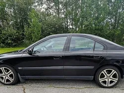 Svart Begagnad 2004 Volvo S60 Business Edition Sedan | 15 000 kr (Bra pris)