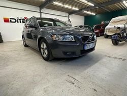 Grå Begagnad 2011 Volvo V50 Momentum Kombi | 43 500 kr (Bra pris)