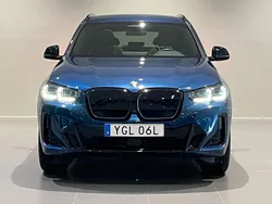 Blå Begagnad 2024 BMW iX3 M Sport SUV | 599 000 kr (Bra pris)