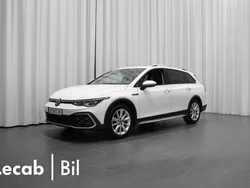 Vit Begagnad 2022 VW Golf Alltrack Kombi | 334 500 kr (Marknadspris)