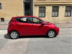 Röd Begagnad 2015 Hyundai i10 Halvkombi | 49 000 kr (Bra pris)