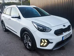 Vit Begagnad 2020 Kia Niro SUV | 169 000 kr
