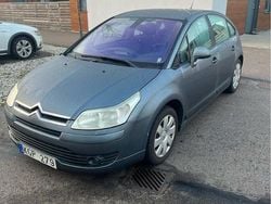Grå Begagnad 2007 Citroën C4 Halvkombi | 30 000 kr (Dyr)