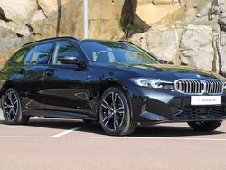 Svart Ny 2025 BMW 330e Shadowline Kombi | 599 000 kr (Superpris)