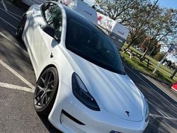 Begagnad 2021 Tesla Model 3 Standard Range Plus Sedan | 259 900 kr (Bra pris)