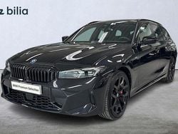 Svart Begagnad 2025 BMW 330e M Sport Kombi | 669 900 kr
