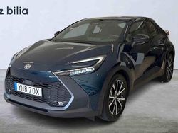 Blå Begagnad 2025 Toyota C-HR SUV | 389 900 kr