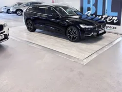 Svart Begagnad 2020 Volvo V60 Inscription Kombi | 259 000 kr (Superpris)