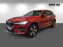 Röd Begagnad 2022 Volvo XC60 Plus SUV | 489 900 kr (Marknadspris)