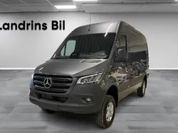 Grå (selenitgrå metallic) Ny 2025 Mercedes Sprinter Van | 856 250 kr (Lite dyr)