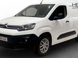 Vit (white) Begagnad 2022 Citroën e-Jumpy Minibuss | 199 900 kr