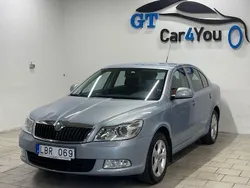 Ljusblå Begagnad 2010 Skoda Octavia Elegance Halvkombi | 59 500 kr (Marknadspris)