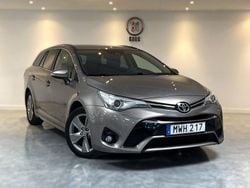 Brun Begagnad 2015 Toyota Avensis Active Kombi | 114 900 kr (Marknadspris)
