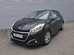 Svart Begagnad 2015 Peugeot 208 Halvkombi | 62 000 kr (Marknadspris)