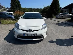 Vit Begagnad 2014 Toyota Prius Plug-in Hybrid Halvkombi | 82 000 kr (Marknadspris)