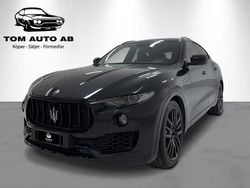 Svart Begagnad 2017 Maserati Levante SUV | 499 900 kr (Dyr)