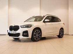 Vit Begagnad 2021 BMW X1 Performance SUV | 309 900 kr (Marknadspris)