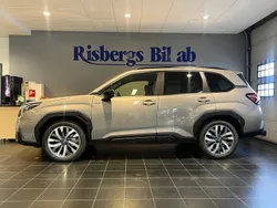 Grå Ny 2024 Subaru Forester SUV | 436 900 kr (Marknadspris)