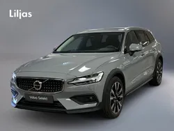 Grå Begagnad 2024 Volvo V60 CC Plus Kombi | 459 000 kr (Marknadspris)