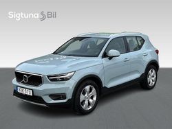Blå Begagnad 2018 Volvo XC40 Momentum SUV | 309 900 kr (Marknadspris)