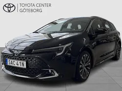 Svart Begagnad 2024 Toyota Corolla Style Kombi | 309 900 kr (Marknadspris)