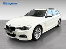 Vit Begagnad 2019 BMW 320 M Sport Kombi | 274 900 kr (Superpris)