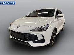 Vit Ny 2024 MG MG3 Luxury Halvkombi | 269 900 kr (Lite dyr)