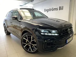 Mörkblå Begagnad 2022 VW Touareg R SUV | 649 000 kr (Bra pris)