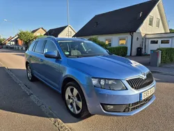 Blå Begagnad 2015 Skoda Octavia Elegance Kombi | 110 000 kr (Marknadspris)