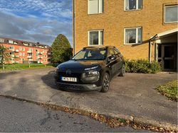 Svart Begagnad 2015 Citroën C4 Cactus Halvkombi | 65 000 kr (Marknadspris)