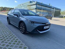 Grå Begagnad 2022 Toyota Corolla Kombi | 189 000 kr (Marknadspris)