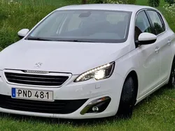 Vit Begagnad 2014 Peugeot 308 Allure Halvkombi | 93 000 kr (Marknadspris)