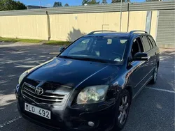 Svart Begagnad 2006 Toyota Avensis Kombi | 55 900 kr (Lite dyr)