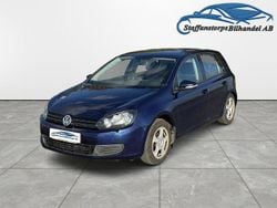 Mörkblå (blå) Begagnad 2011 VW Golf VII Halvkombi | 54 500 kr (Lite dyr)