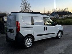 Vit Begagnad 2013 Opel Combo Minibuss | 30 000 kr (Marknadspris)